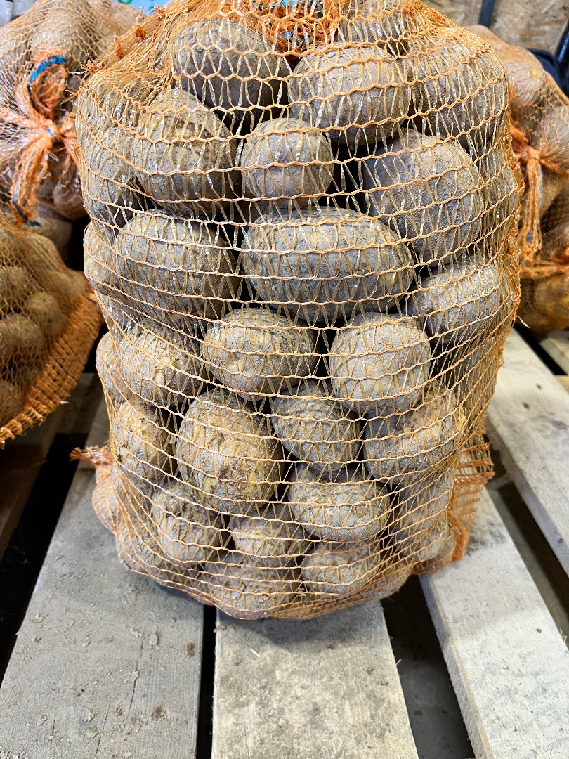 Hola, tengo papas a la venta, variedad Vineta