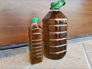 Aceite de oliva griego prensado en frío hecho en