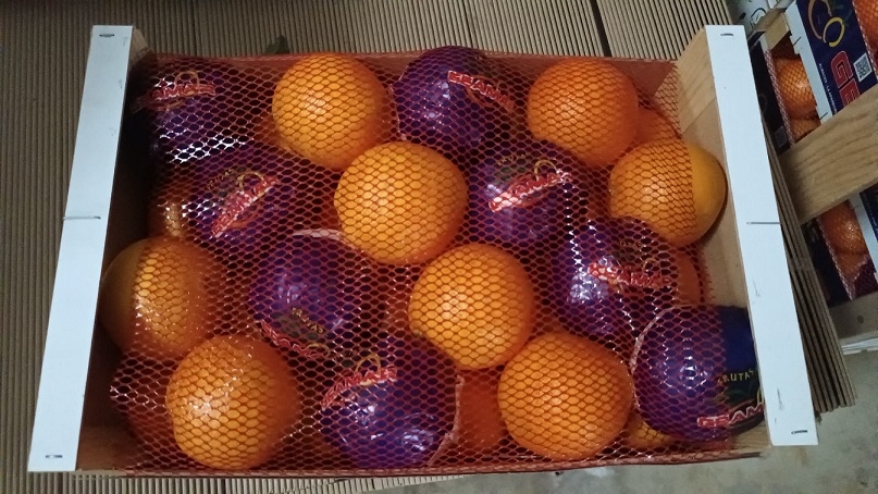 Ofrezco naranjas directamente de la soleada España