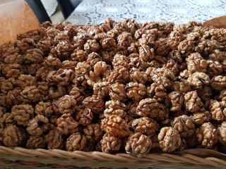 Tengo a la venta varios kg de nueces sin