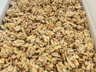 Venderé 1000-2000 kg de nueces sin cáscara. Bright, mitades,