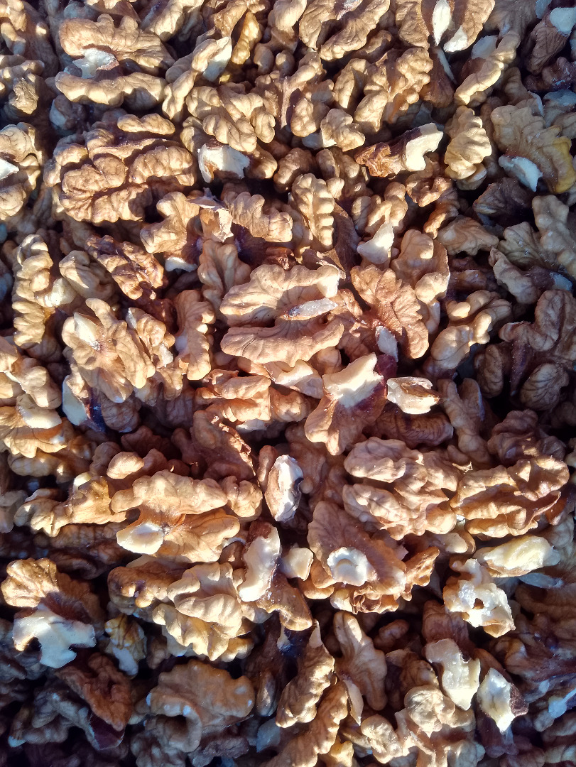 Venderé nueces peladas a mano al por mayor, mezcla ligera (polaco 2022)