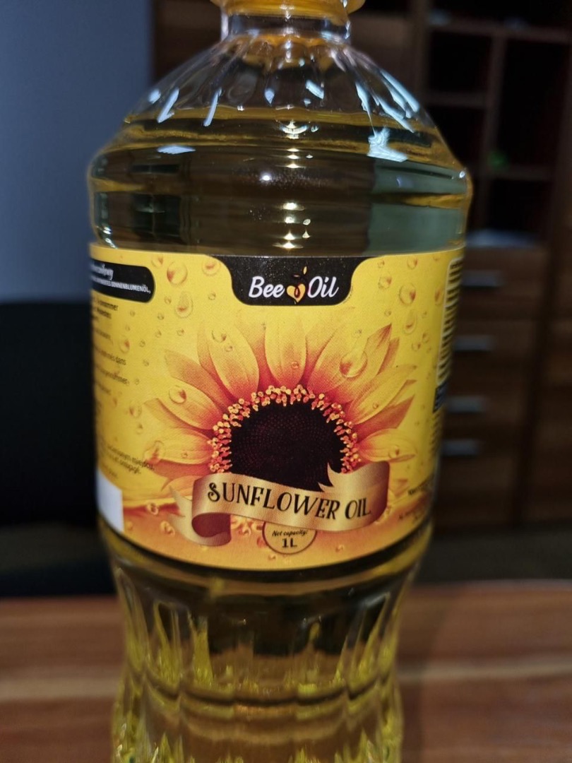 Buenos días señoras y señores les presento el producto; Aceite de girasol refinado