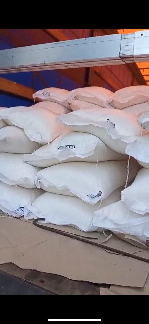 Buenas noches, vendemos azúcar de remolacha ya empacada en sacos de 50 kilogramos