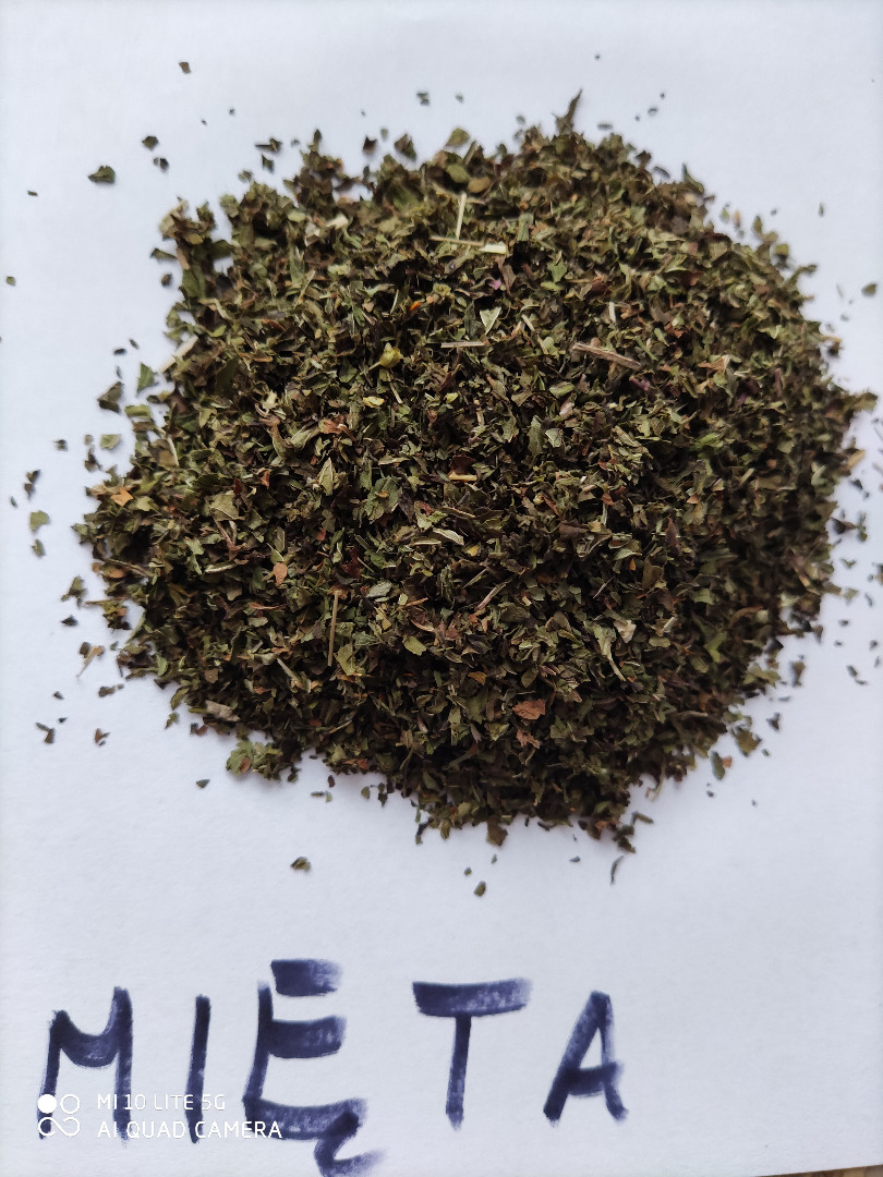 Vendo menta triturada, cosecha 2022, cantidad aproximada 2 toneladas, t