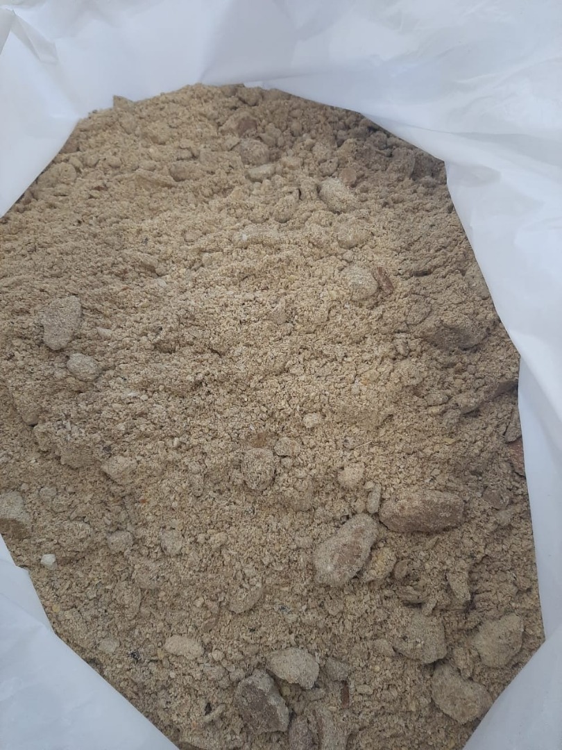 Una empresa ucraniana con sus propias instalaciones de producción y almacenamiento, ofrece la venta de trigo, maíz, salvado de trigo, torta de soja %43+
