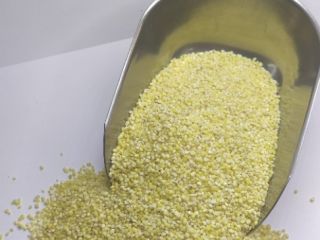 Descascarado triturado 24 MT. De la producción de mijo