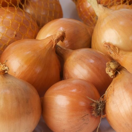 Capacidad de suministro por año: 500 toneladas Estándar y calidad de exportación: Buen color, uniformidad de tamaño, sin insectos, sin podredumbre Tamaño: 3-5