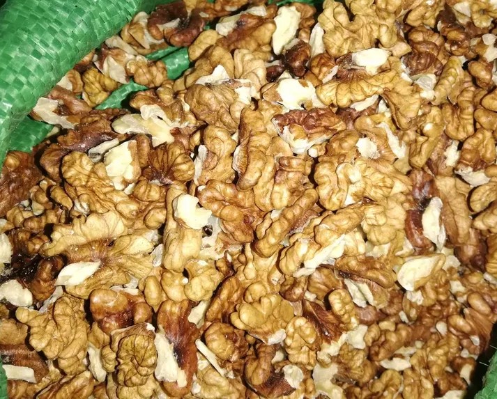 Vendo nueces polacas peladas, de color ámbar, para hornear, aceite, baklava, etc