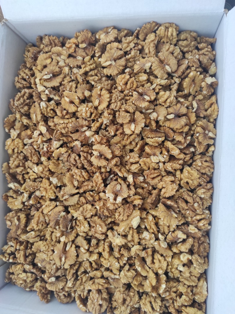 Venderé 1000-2000 kg de nueces sin cáscara: mezcle al 40-50%, envasadas 10 kg en una caja o en una bolsa de 30 kg