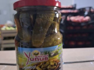 Vendemos más de 50 tipos de productos enlatados a