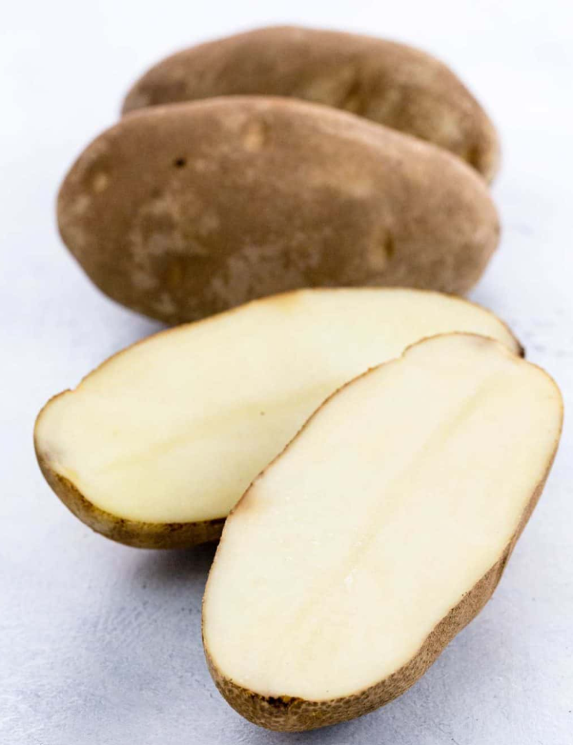 Podemos suministrarle papas de consumo frescas de buena calidad y también papas industriales