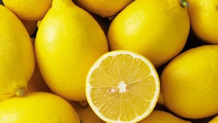 Disponible unos 25.000 kilos de limón Verna de buen tamaño en Algorfa ( sur de Alicante)