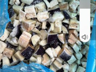 Se venden cubitos de berenjena congelada 20x20, precio negociable