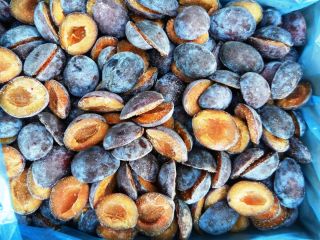 FRUTAS CONGELADAS IQF CIRUELAS / ALBARICOQUES / MELOCOTONES /