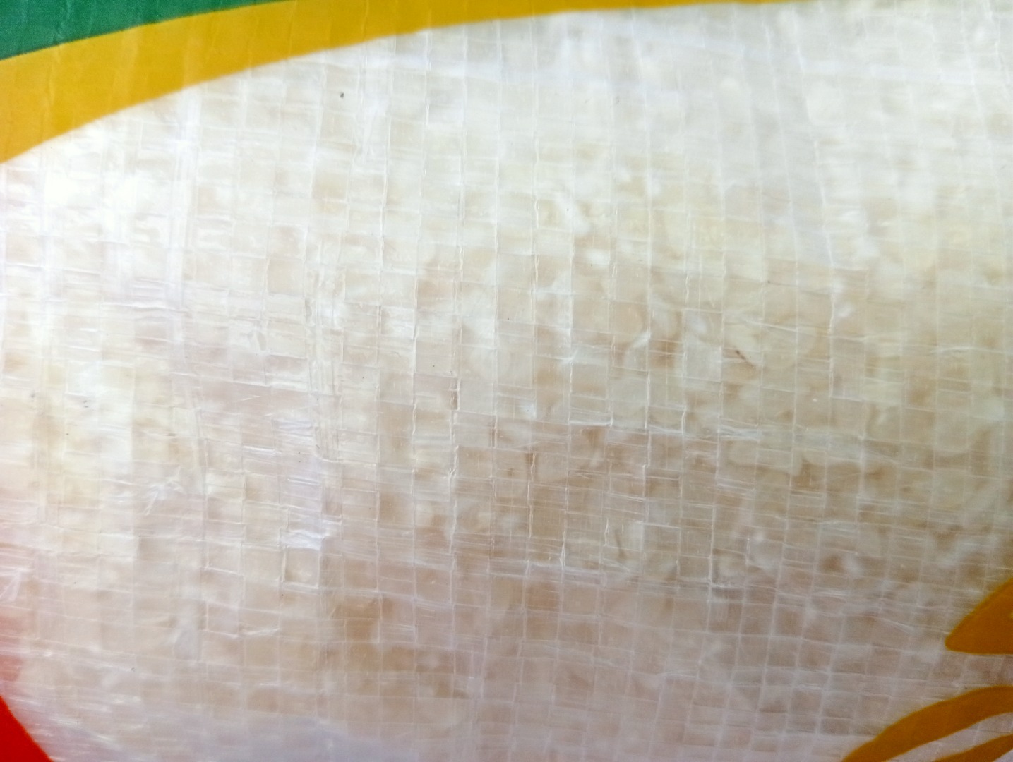 Arroz japonica para sushi Composición: Arroz blanco 100% partido (base 3/4 grano) (max): 5% Humedad (max): 14,0% Semilla calcárea (base 3/4 grano) (max): 2,0%