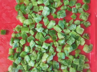 PIMIENTOS VERDES CONGELADOS EN CUBOS DE 10X10, A LA