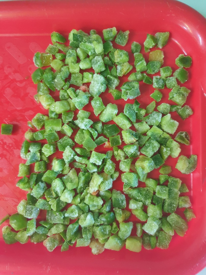 PIMIENTOS VERDES CONGELADOS EN CUBOS DE 10X10, A LA VENTA 660KG (2 PALÉS), ENVASE POR UNIDAD BOLSA DE 20KG
