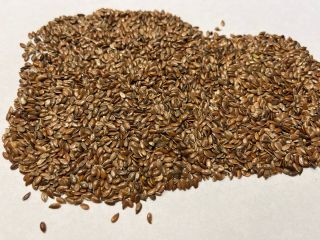 Ofrecemos semillas de lino y aceite de linaza para
