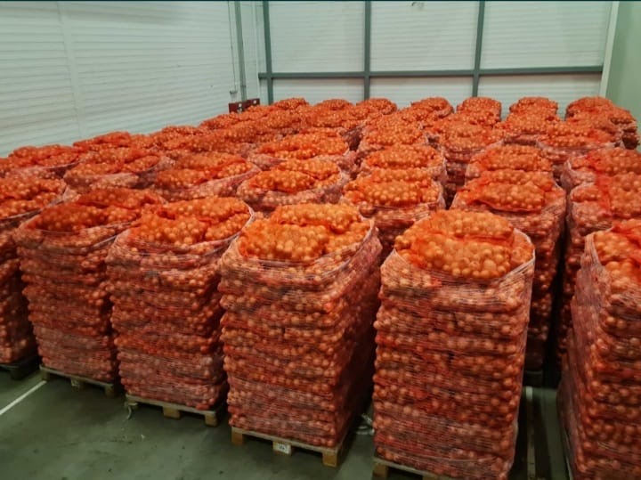Hola, estoy vendiendo más de 500t de cebollas