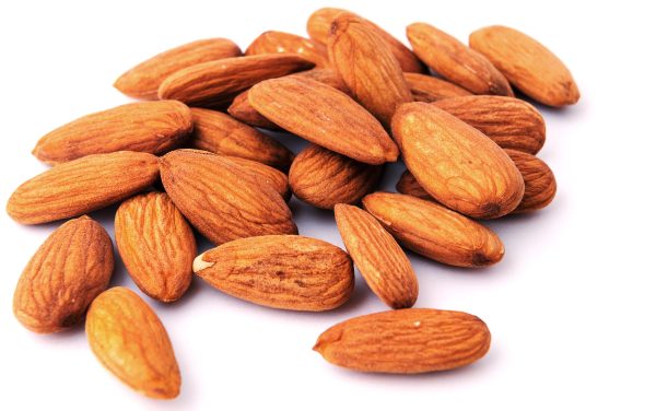 Somos exportadores, proveedores y comercializadores de almendras de primera calidad en Mersin, Turquía