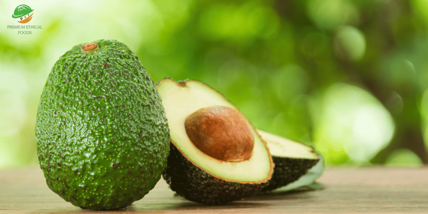 En Premium Foods International, nos enorgullece ofrecer los mejores aguacates, reconocidos por su textura cremosa, su rico sabor y sus numerosos beneficios