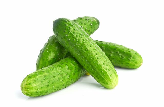 Nos interesa adquirir 100 toneladas de pepinos para los mercados eslovaco y checo