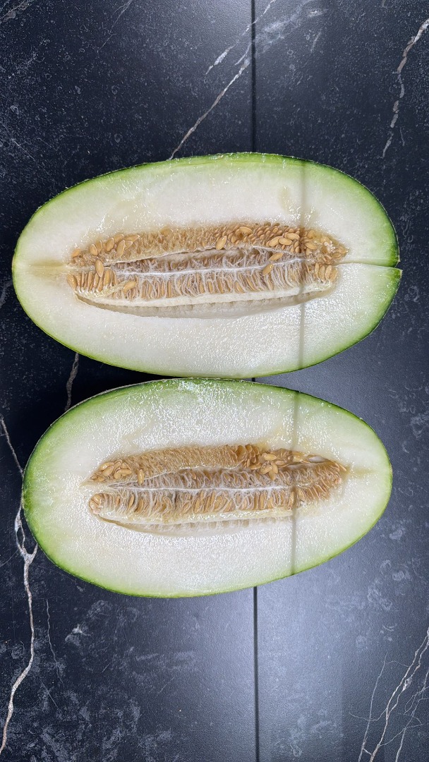 Buenos días, vendo melones de Uzbekistán