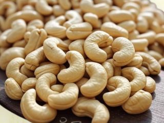Anacardos premium para profesionales de la alimentación exigentes. Producción