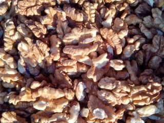 Yo compro nueces.