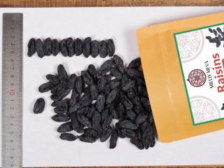 Pasas negras de Uzbekistán, producidas a partir de uvas