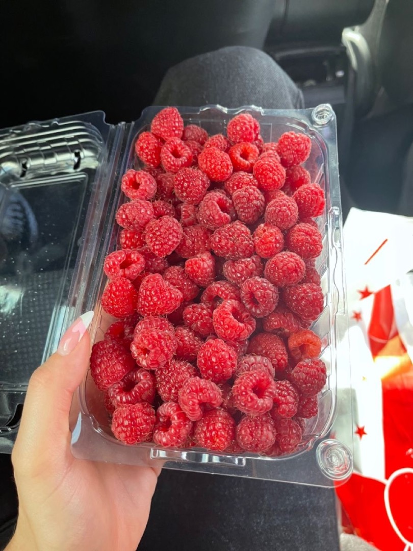 Vendo frambuesas de calidad, tanto frescas como congeladas, para más detalles contactarme